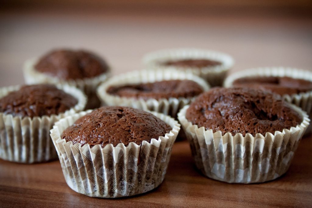 Zdrowe muffinki z różnymi dodatkami dla dzieci i dla dorosłych